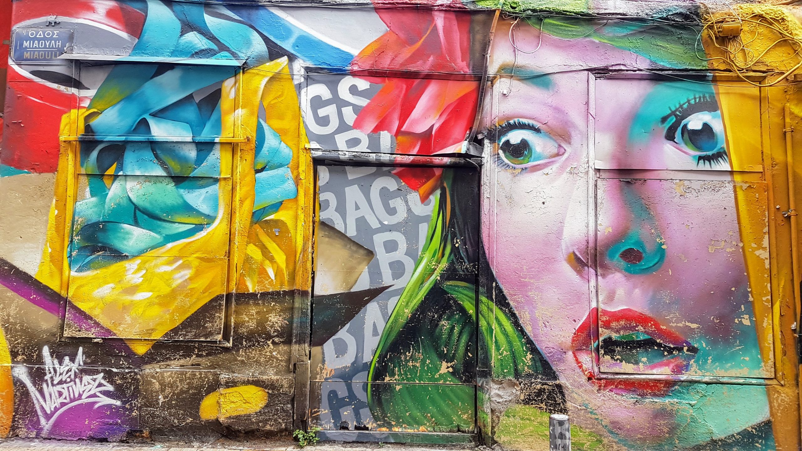 Self-guided-Graffiti Tour in Athens