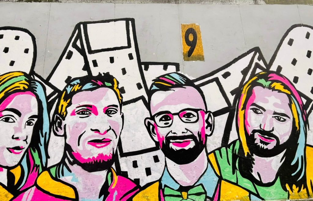 סיור גרפיטי בין קירות של תקווה בקריית המלאכה עם משפחת Israel Seminar 